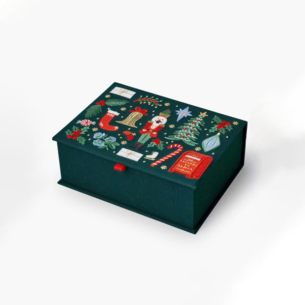 christmas boxes with magnetic closure packaging