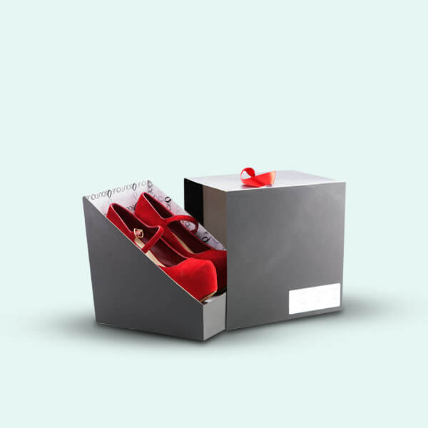custom apparel gift boxes