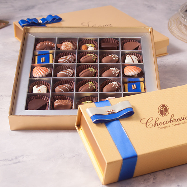 custom chocolate gift boxes