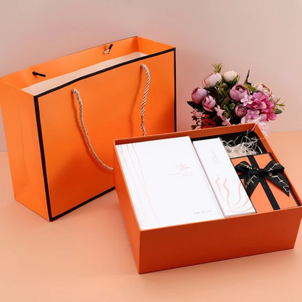 custom decorative boxes with magnetic closure