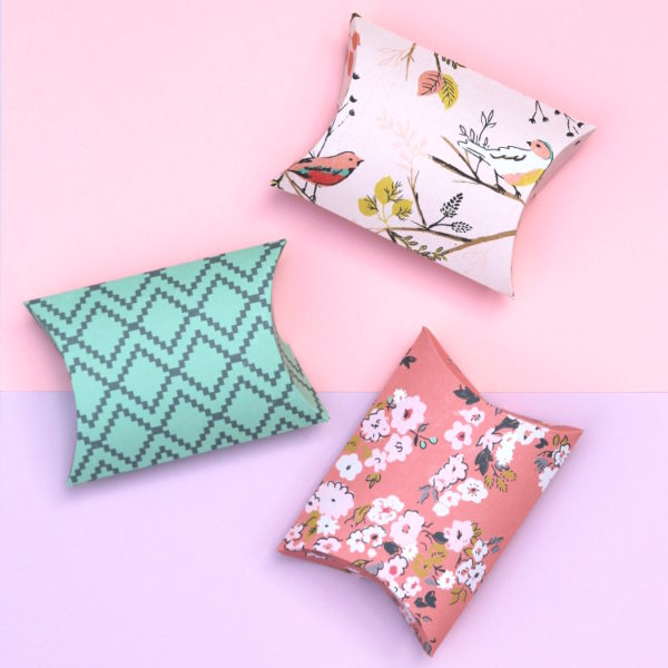 custom made pillow packaging
