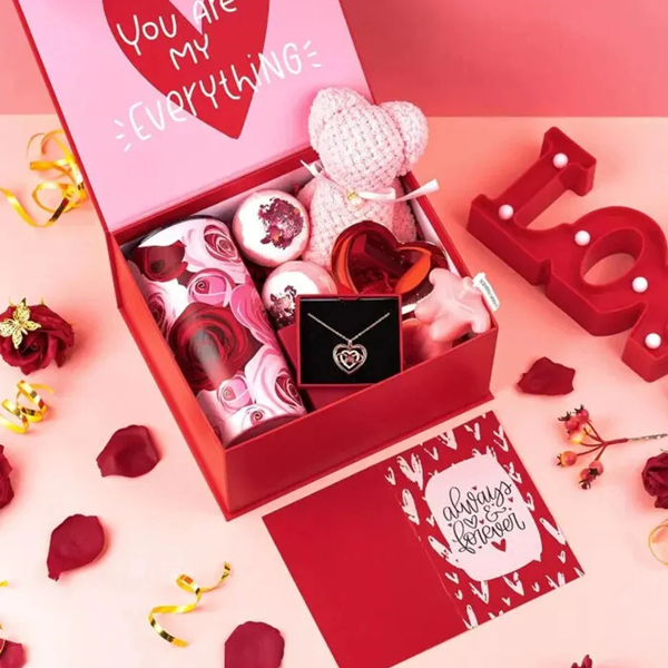 custom valentines day gift boxes