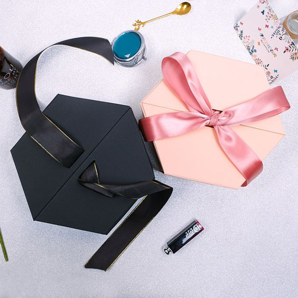 decorative boxes with magnetic closure packaging