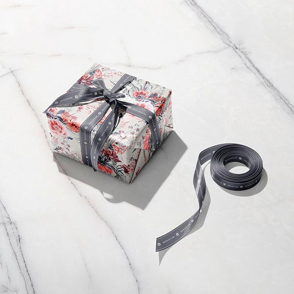 four corner gift packaging