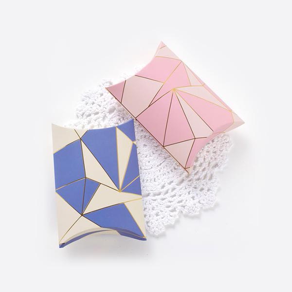 luxury pillow packaging